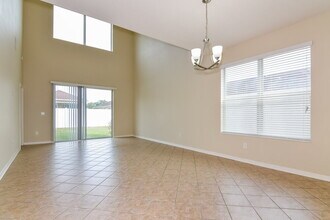 8322 Deerland Bluff Ln in Riverview, FL - Building Photo - Building Photo