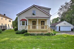 9 Cornell St, Unit 9B Cornell st in Portland, ME - Building Photo