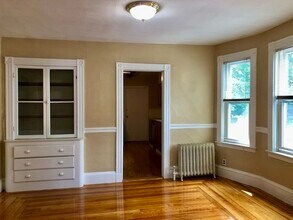 55 Brown St-Unit -2 in Waltham, MA - Building Photo - Building Photo