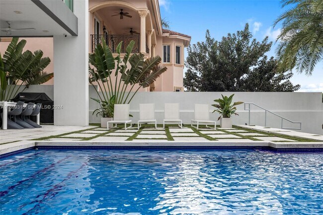 property at 323 Atlantic Isle