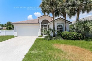 6875 Northtree Ct in Greenacres, FL - Building Photo