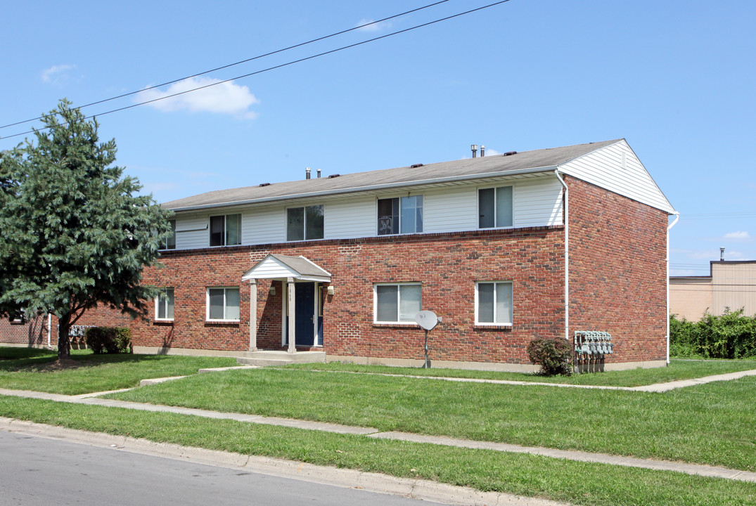 Fair Oaks Apartments in Columbus, OH - Building Photo