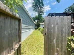 14246 Ravine in Willis, TX - Building Photo - Building Photo