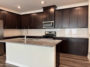 301 Wilbur Lake Dr in Fuquay Varina, NC - Building Photo - Building Photo