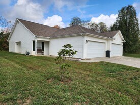 1445 Ford Rd, Unit A in Lenoir City, TN - Building Photo