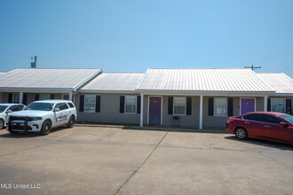 4280 Highway 8 in Cleveland, MS - Building Photo - Building Photo