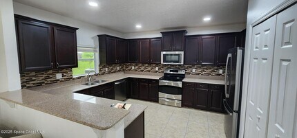 3520 Aria Dr in Melbourne, FL - Building Photo - Building Photo