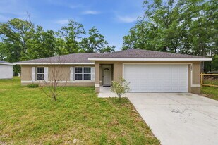 5447 NW 54th Pl in Ocala, FL - Building Photo