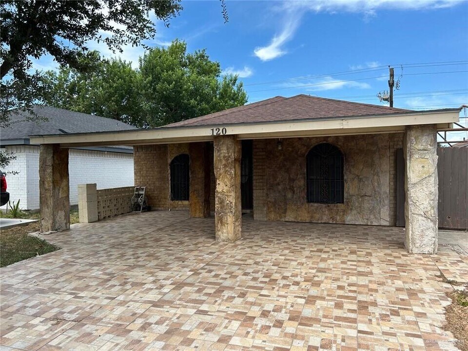 120 Keystone St in Mission, TX - Building Photo