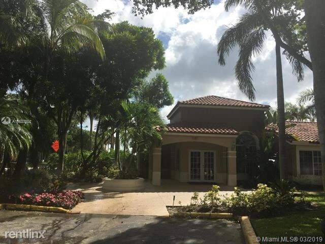 1089 Benoist Farms Rd in West Palm Beach, FL - Building Photo - Building Photo