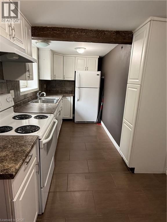 947 Main St E in Hamilton, ON - Building Photo - Building Photo