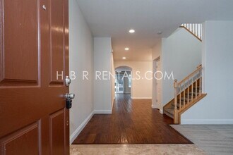 1770 Centerpiece Ln in Manteca, CA - Building Photo - Building Photo