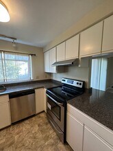 10809 SE 172nd St in Renton, WA - Building Photo - Building Photo