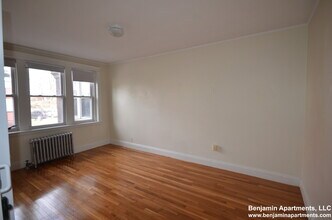 1782 Commonwealth Ave, Unit 10 in Boston, MA - Building Photo - Building Photo