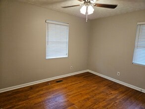 50 Overbrook Dr in Smyrna, GA - Building Photo - Building Photo