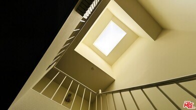 1488 Palisades Dr in Los Angeles, CA - Building Photo - Building Photo