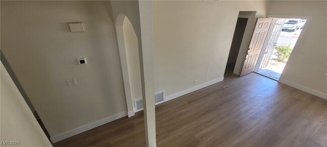 property at 7237 Chesterton Dr