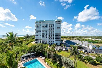 2800 N Hwy A1A in Fort Pierce, FL - Building Photo - Building Photo