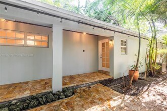 4235 Lennox Dr in Miami, FL - Building Photo - Building Photo