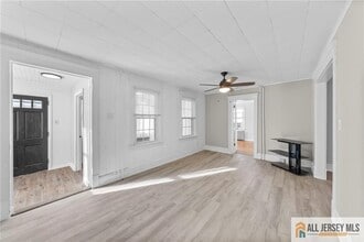 34 Maple Ave in Edison, NJ - Building Photo - Building Photo