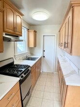 498 30th St in San Francisco, CA - Building Photo - Building Photo