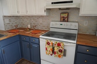 25 Stillwood Cir in White Marsh, MD - Building Photo - Building Photo