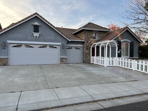 4021 Rancho Mesa Ct in Modesto, CA - Building Photo - Building Photo