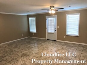 201 James Cir in Oxford, MS - Foto de edificio - Building Photo