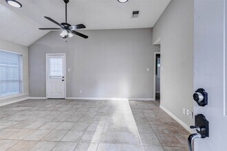 6715 Liberty Valley Dr in Katy, TX - Building Photo - Building Photo