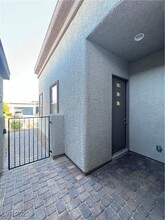 9067 Lazy Fox Ct in Las Vegas, NV - Building Photo - Building Photo