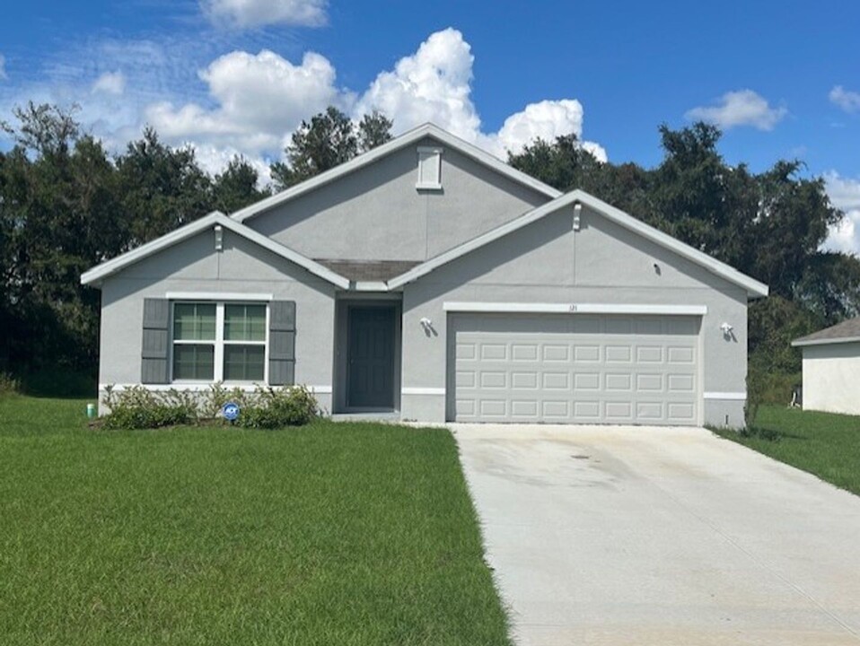 121 Marion Oaks Manor in Ocala, FL - Building Photo