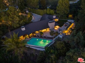 1120 El Retiro Way in Beverly Hills, CA - Building Photo - Building Photo