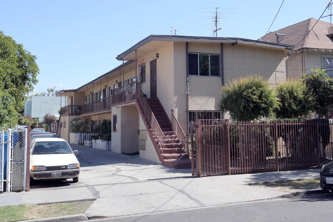 1139 W 18th St in Los Angeles, CA - Building Photo