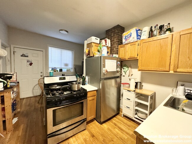 733 Parker St, Unit 2