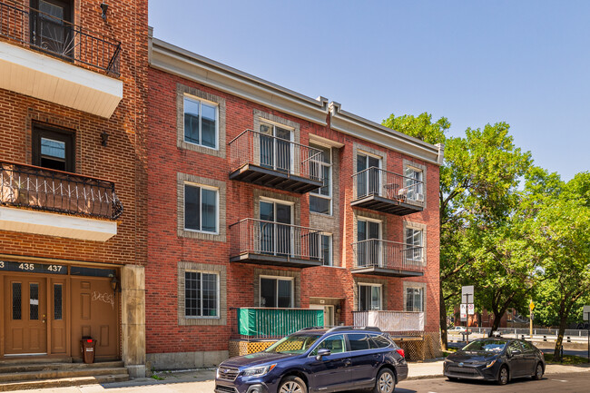 445 De Malines Rue in Montréal, QC - Building Photo - Building Photo