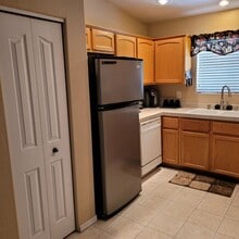 3560 Lost Dutchman Dr in Lake Havasu City, AZ - Building Photo - Building Photo