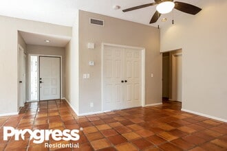 6 Capitol Ct in Deerfield Beach, FL - Foto de edificio - Building Photo