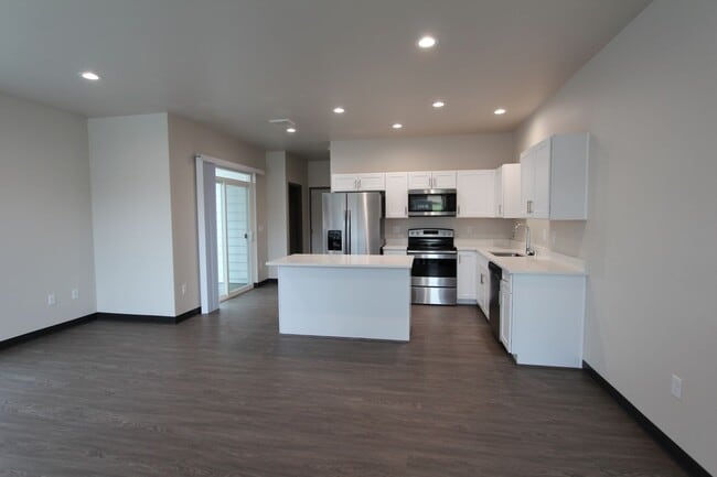 1017 Greenfield Dr-Unit -1017 Greenfield Drive in Cheney, WA - Foto de edificio - Building Photo