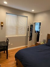 3633 N Elston Ave in Chicago, IL - Foto de edificio - Building Photo