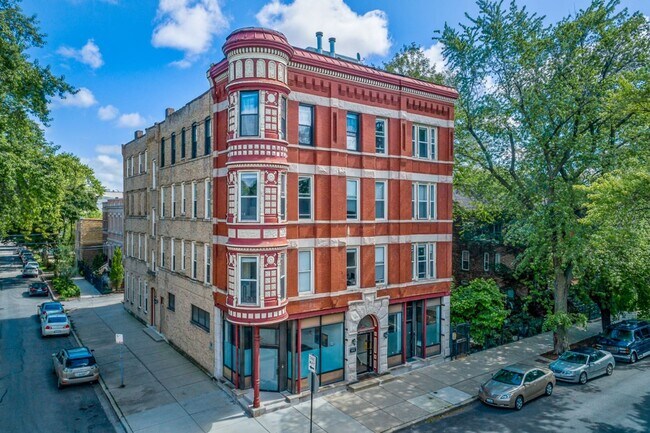 property at 2057 W Dickens Ave