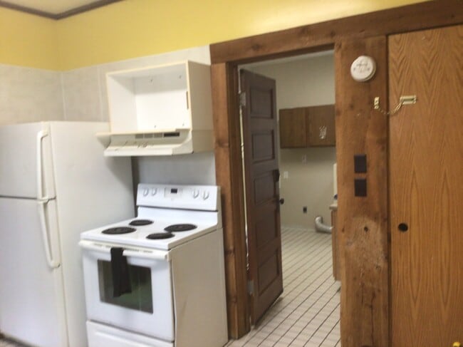 property at 180 S Walker St
