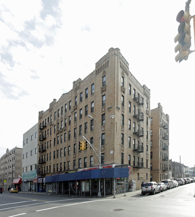 1950 Daly Ave in Bronx, NY - Building Photo - Building Photo