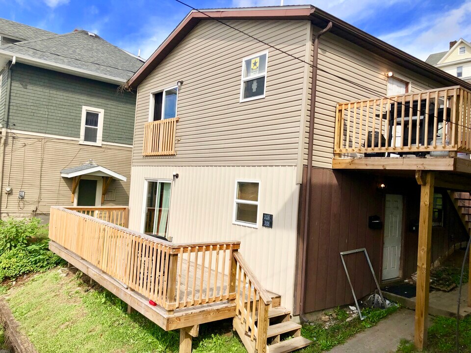306 /308 Grant Ave, Unit 308 in Morgantown, WV - Foto de edificio