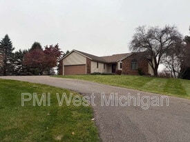 513 24th Ave in Hudsonville, MI - Building Photo