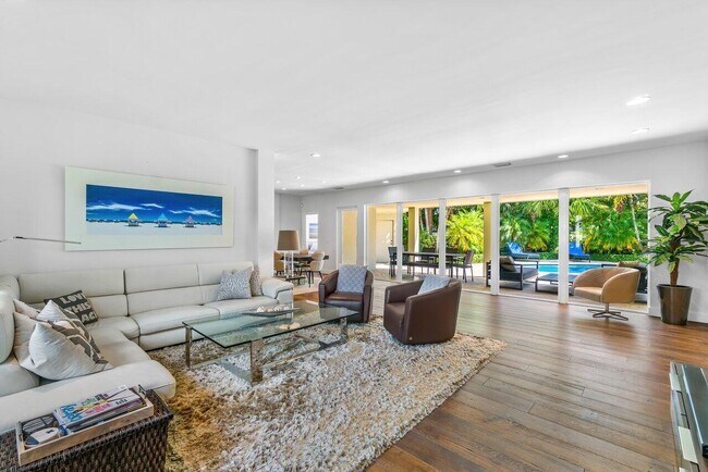 225 NW 11th St in Delray Beach, FL - Building Photo - Building Photo