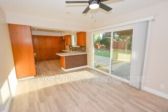 729 Mardigras Ct in Camarillo, CA - Building Photo - Building Photo