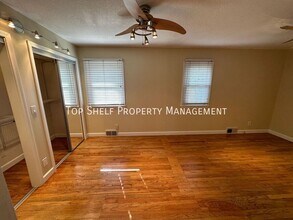 928 19th St in West Des Moines, IA - Building Photo - Building Photo