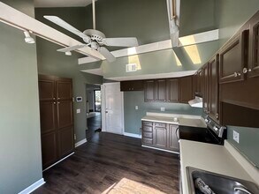 1302 Farrington Way in Columbia, SC - Building Photo - Building Photo