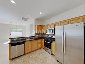 1660 Encarta St in Las Vegas, NV - Foto de edificio - Building Photo