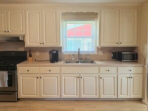 26 McDonald Rd in Hampton, VA - Building Photo - Building Photo